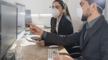 Angesteckt auf der Arbeit: Wenn Corona zum Arbeitsunfall wird